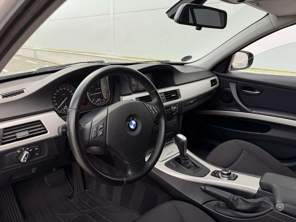 BMW 320, 2.0 l., wagon