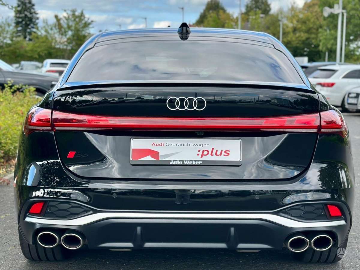 Audi S5, 3.0 l., Седан