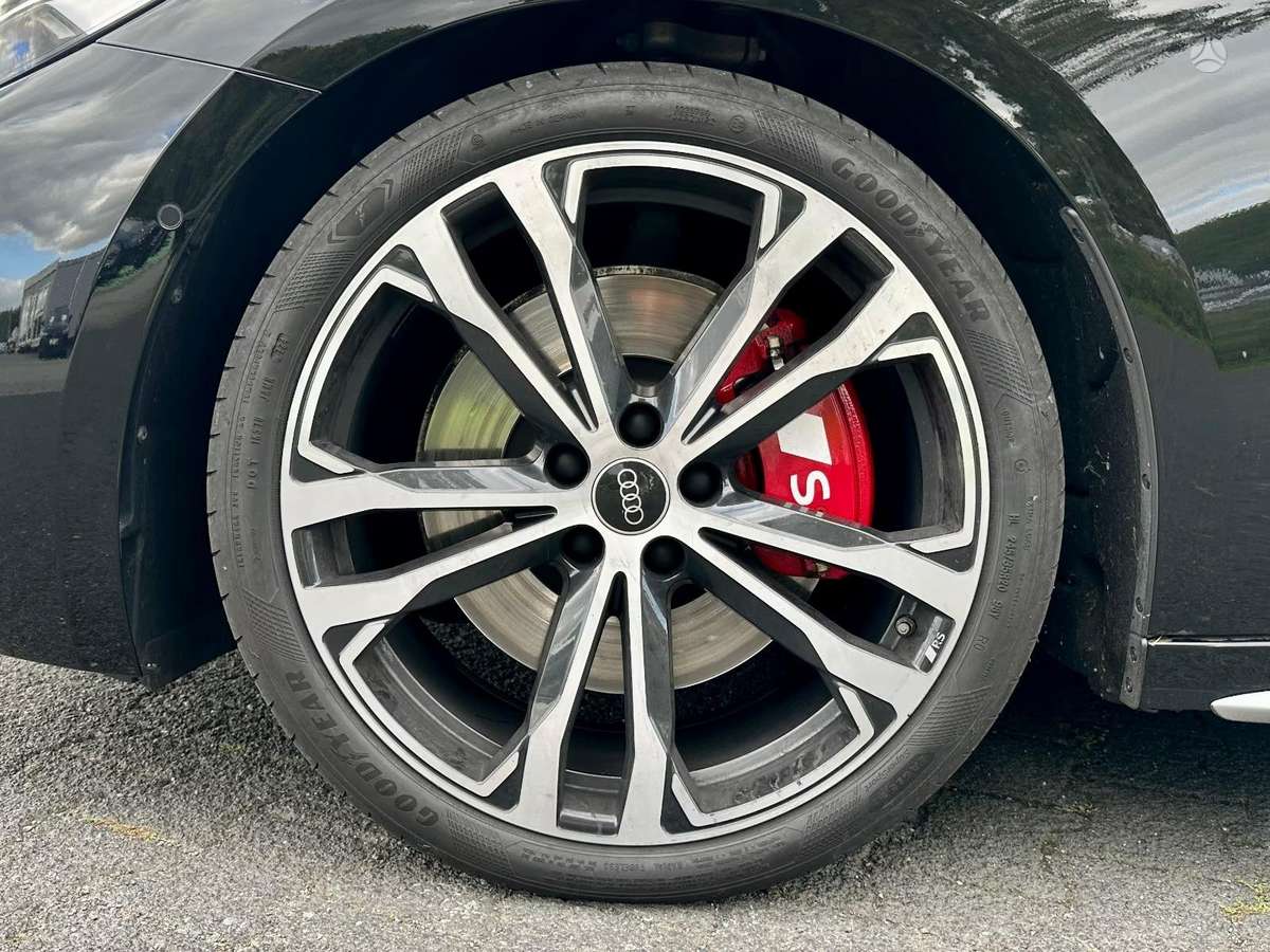 Audi S5, 3.0 l., Седан