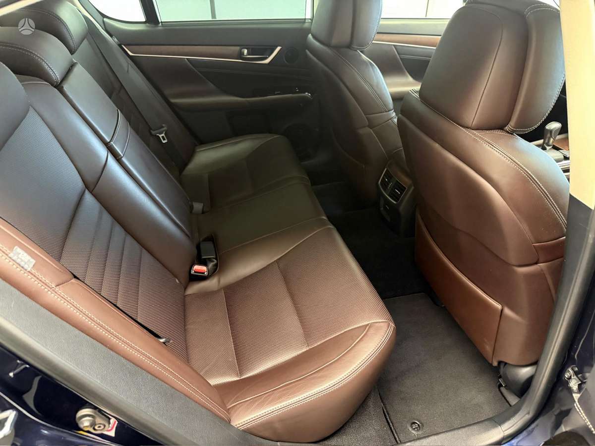 Lexus GS 200t, 2.0 l., Седан