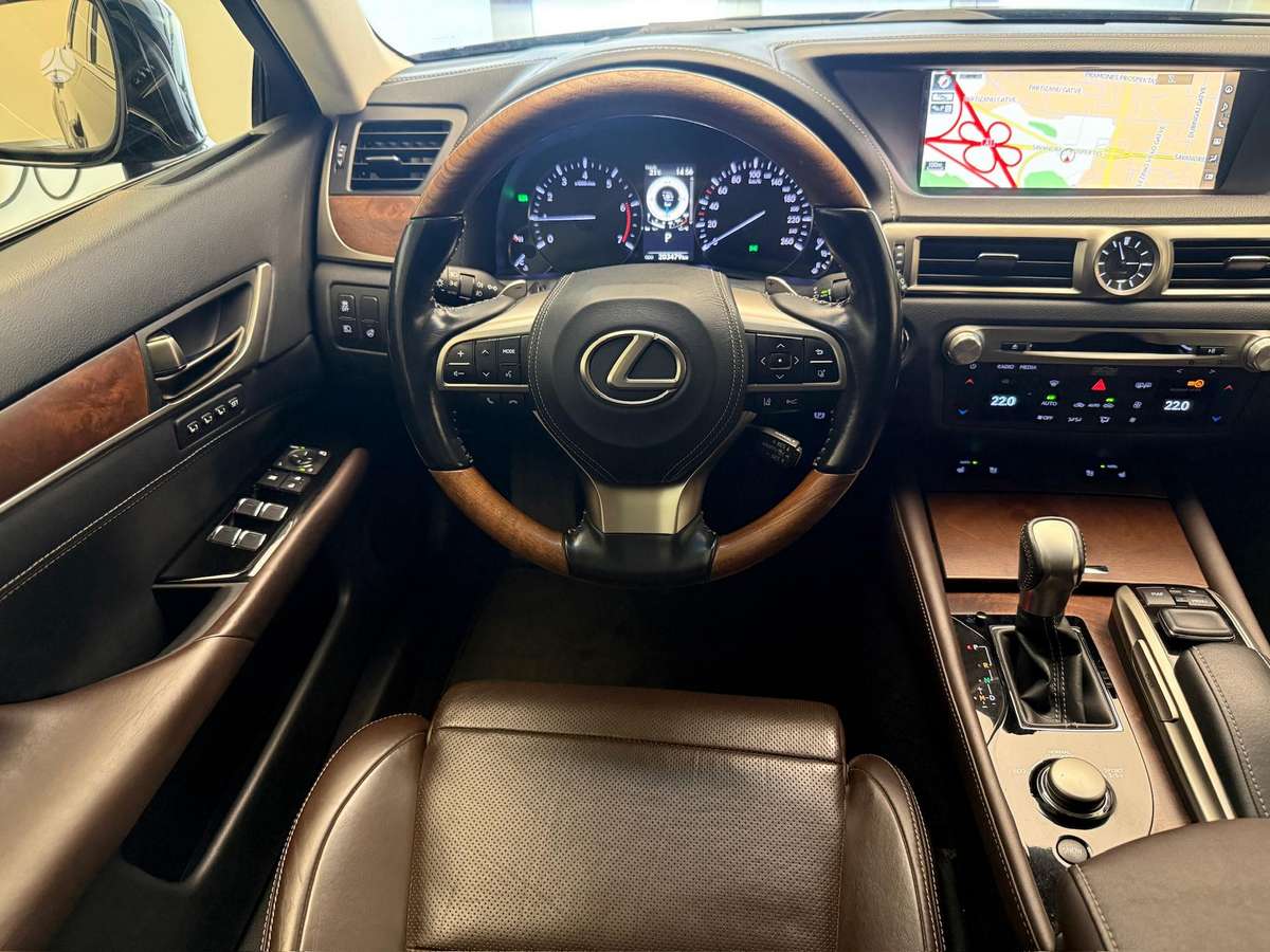 Lexus GS 200t, 2.0 l., Седан