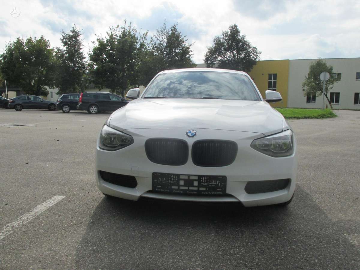 BMW 116, 1.6 l., Хэтчбек
