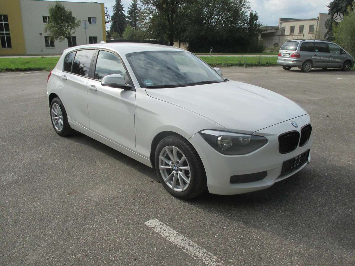 BMW 116, 1.6 l., hatchback