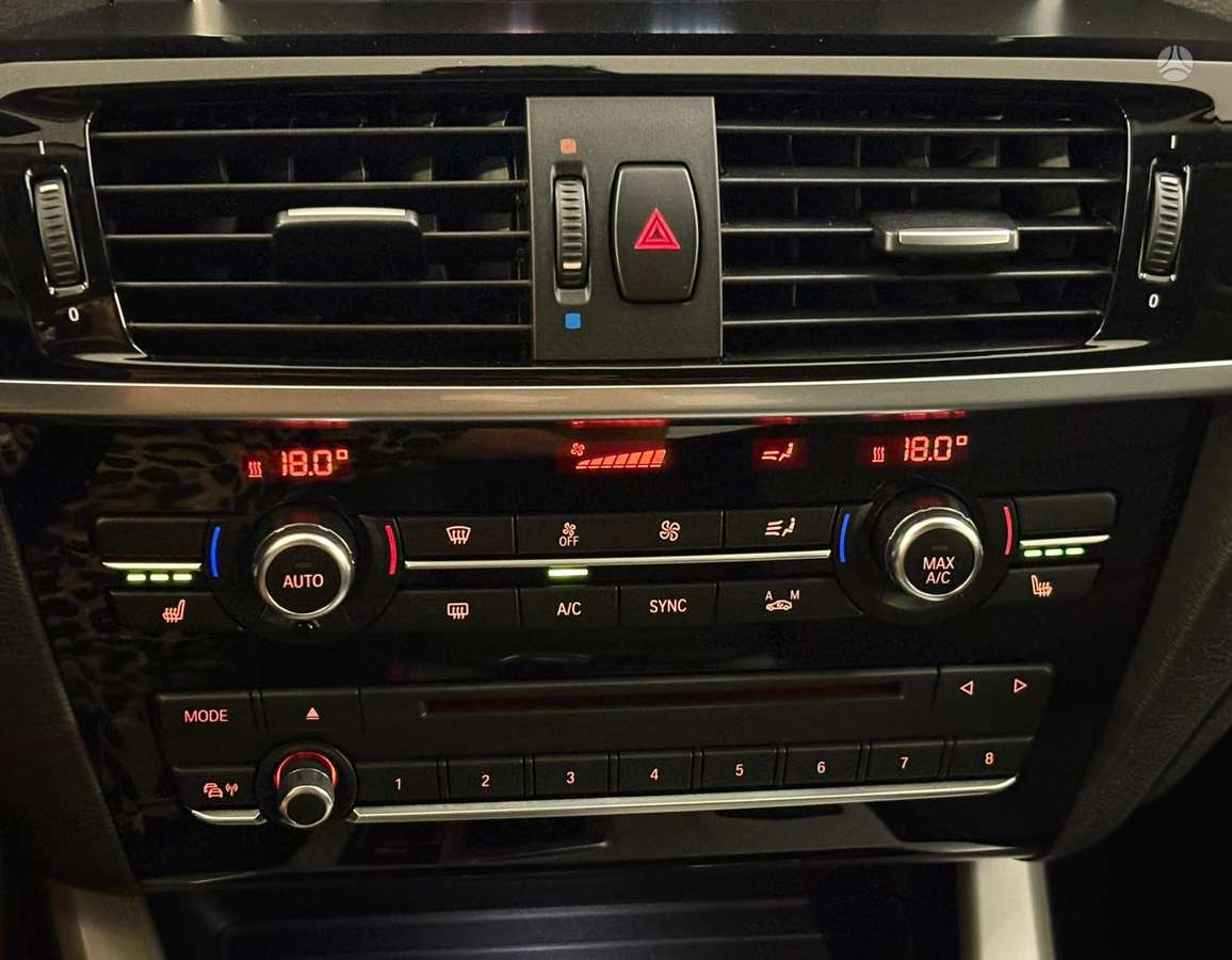 BMW X3, 2.0 l., off-road / crossover