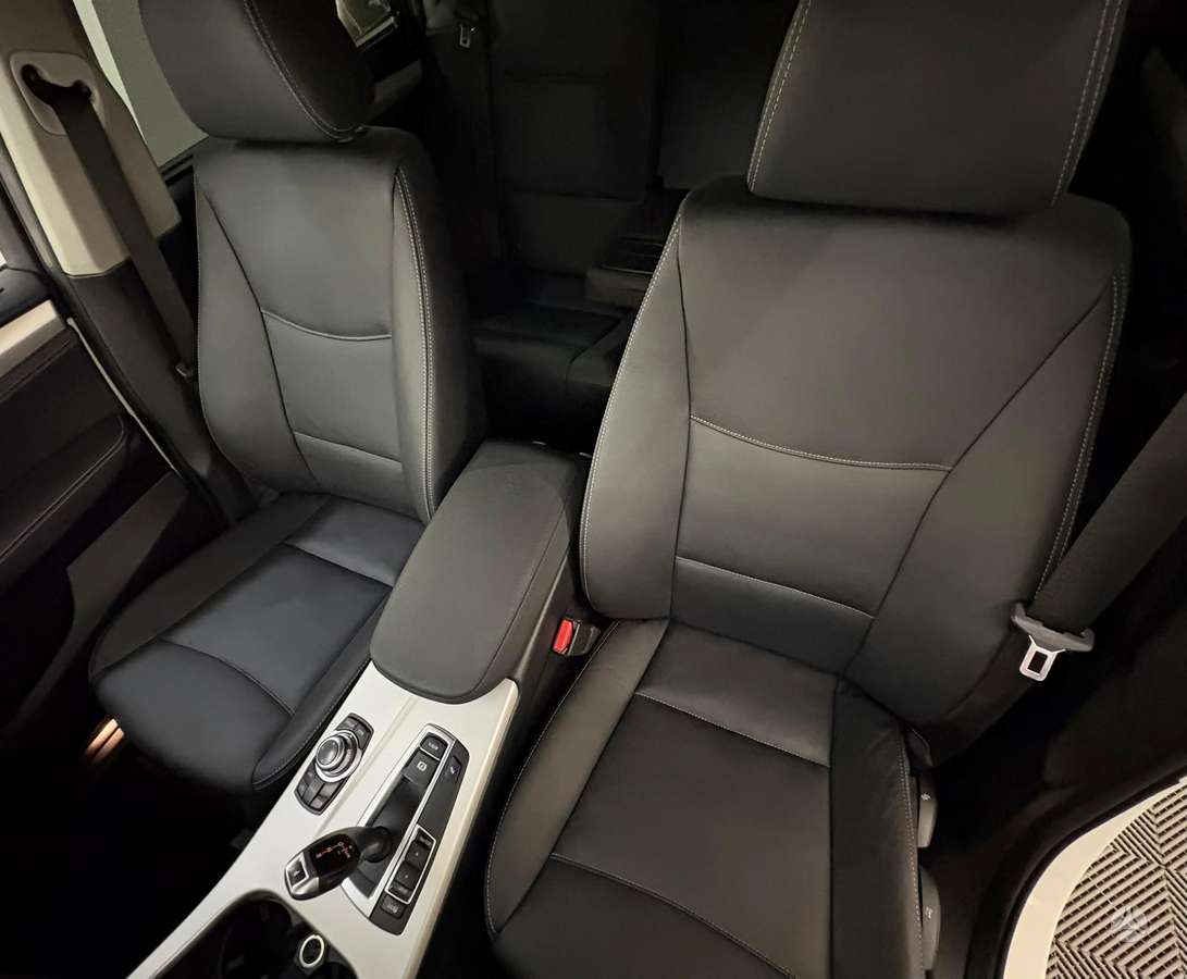 BMW X3, 2.0 l., off-road / crossover