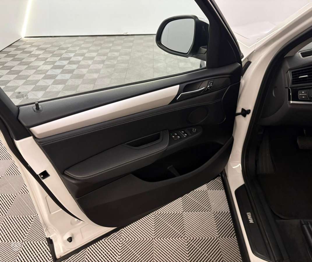 BMW X3, 2.0 l., off-road / crossover