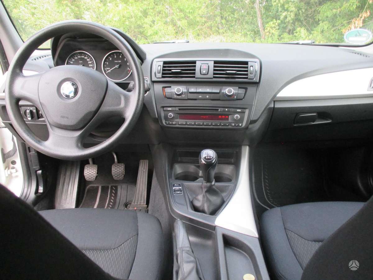 BMW 116, 1.6 l., hatchback