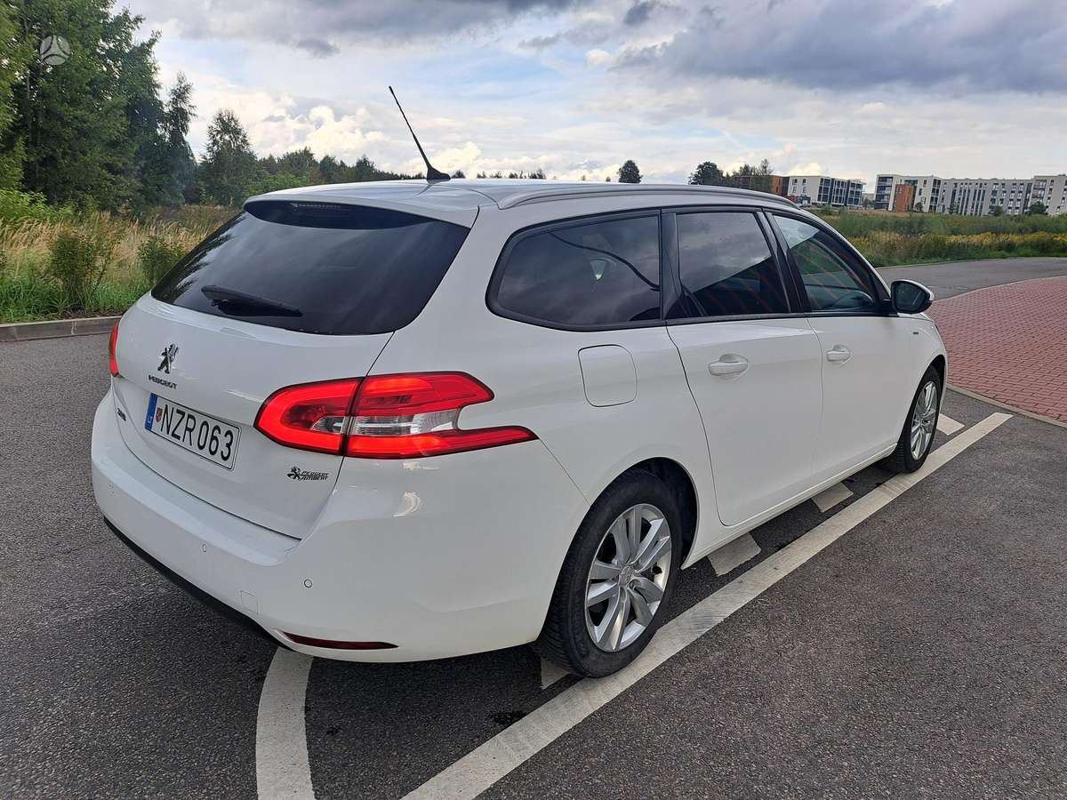 Peugeot 308 - 5