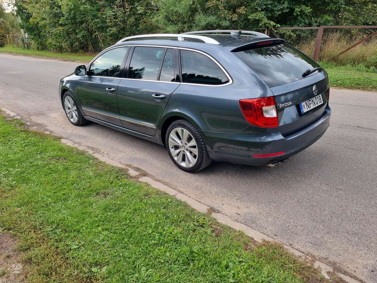 Škoda Superb - 7