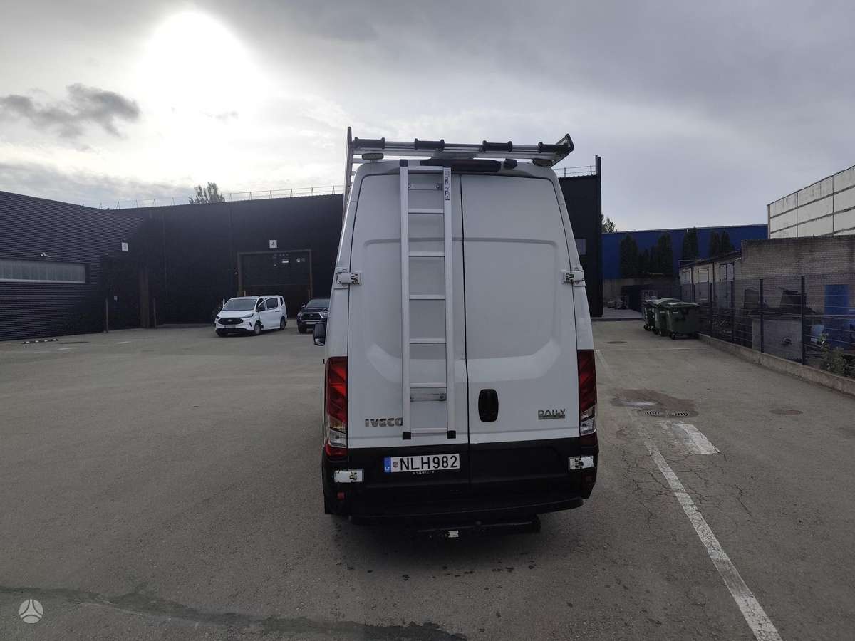 Iveco Daily, 3.0 l., cargo van