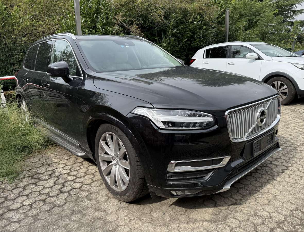 Volvo XC90 - 3