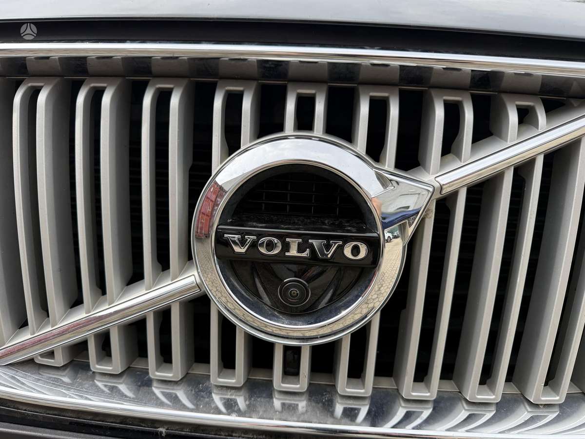 Volvo XC90 - 8