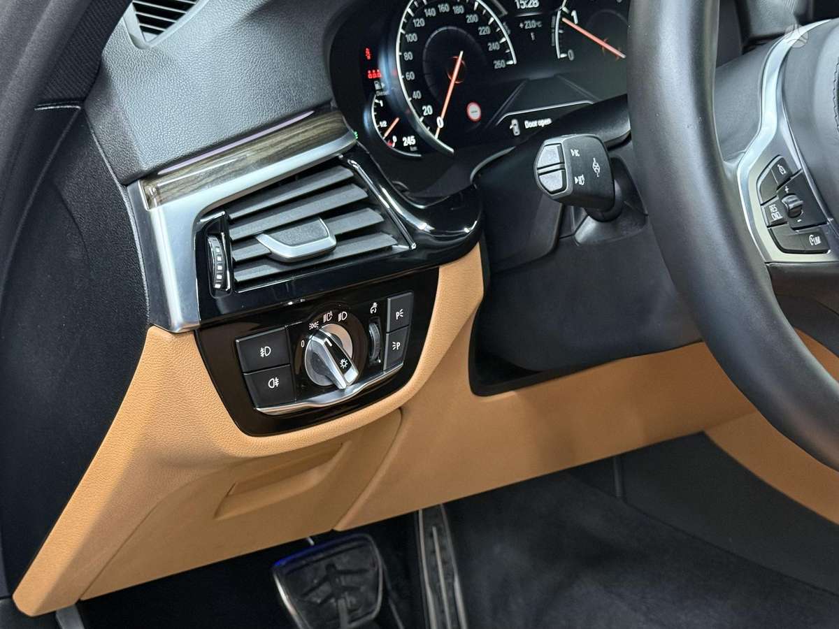 BMW 525, 2.0 l., universalas