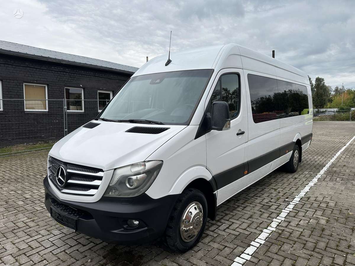 Mercedes-Benz Sprinter, passenger minibus
