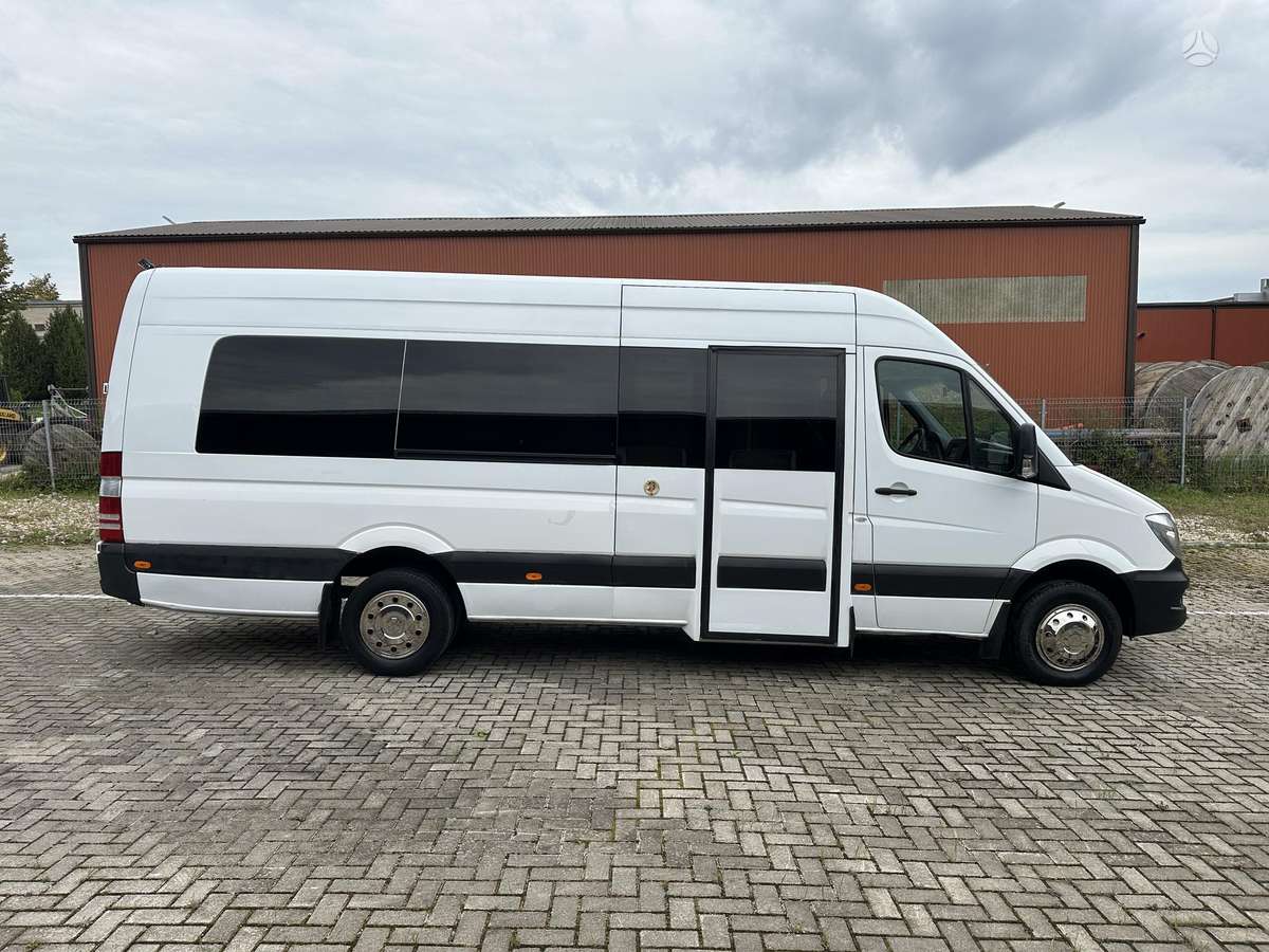 Mercedes-Benz Sprinter, passenger minibus