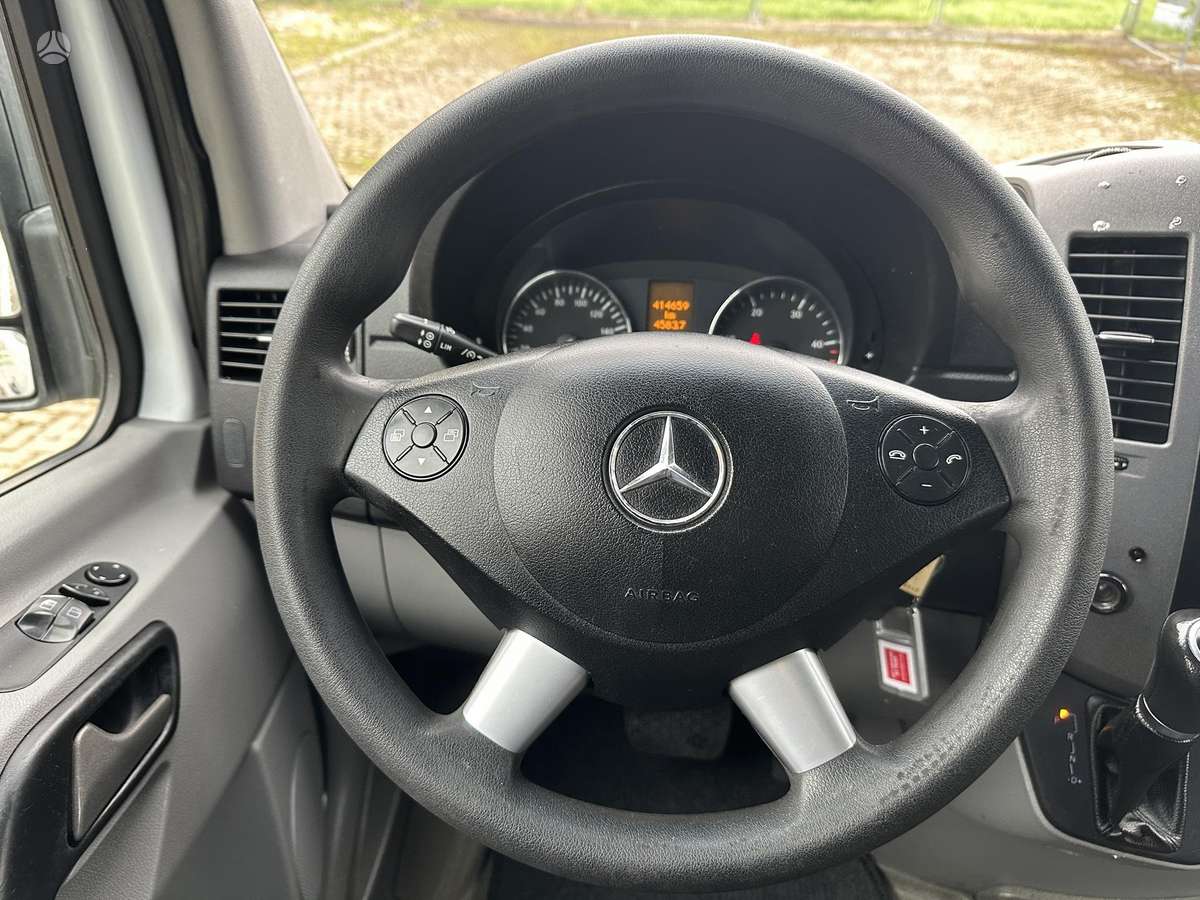 Mercedes-Benz Sprinter, passenger minibus