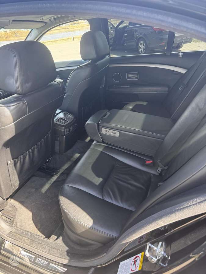 BMW 730, 3.0 l., sedanas