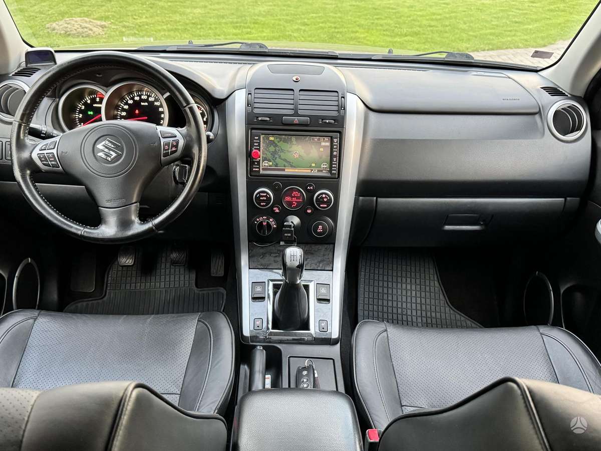 Suzuki Grand Vitara - 10