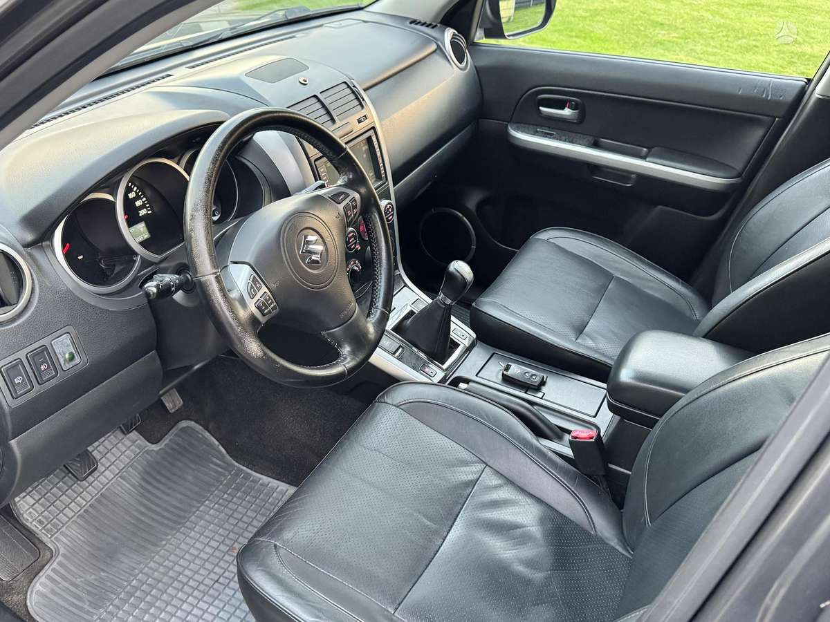 Suzuki Grand Vitara - 9