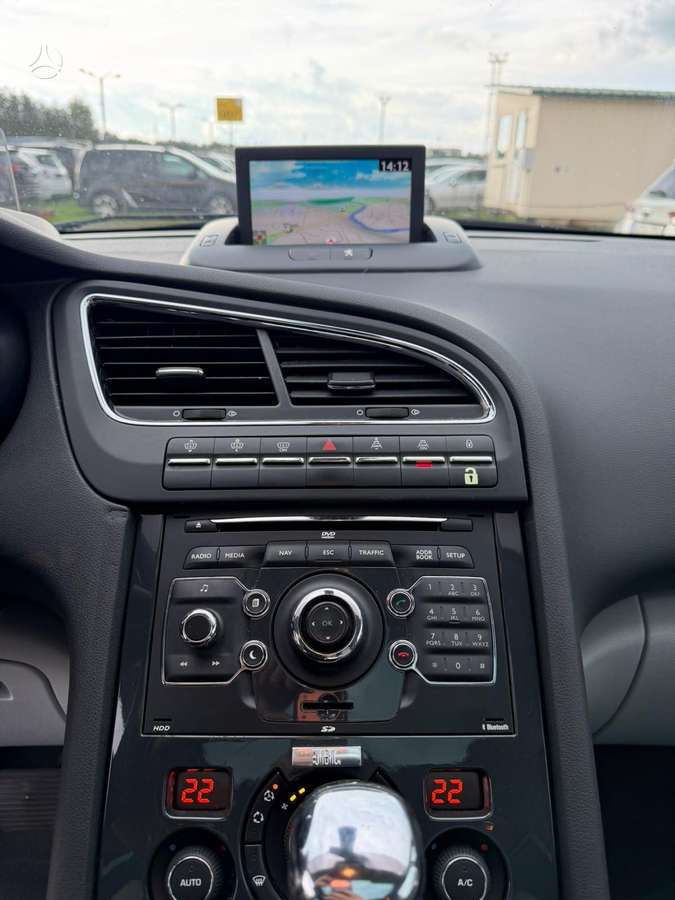 Peugeot 5008 - 4