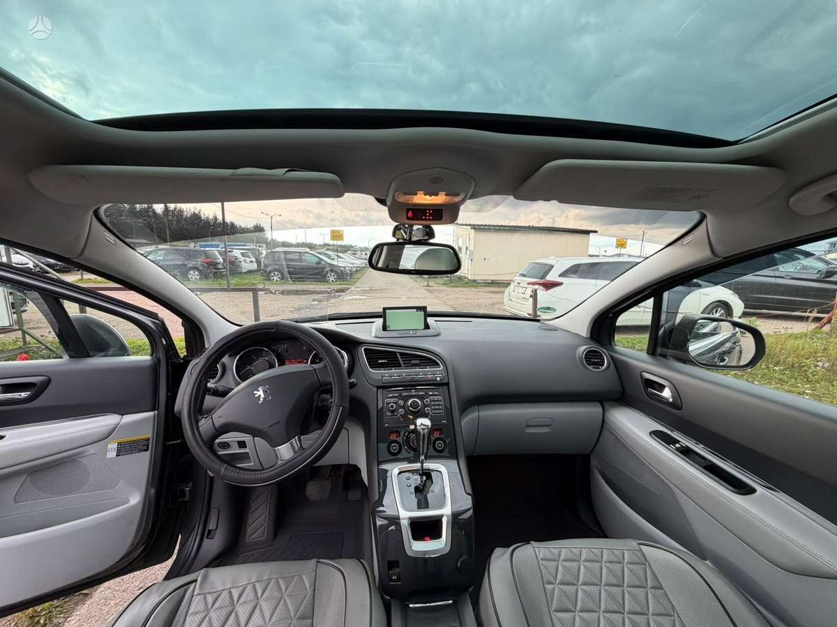 Peugeot 5008 - 5