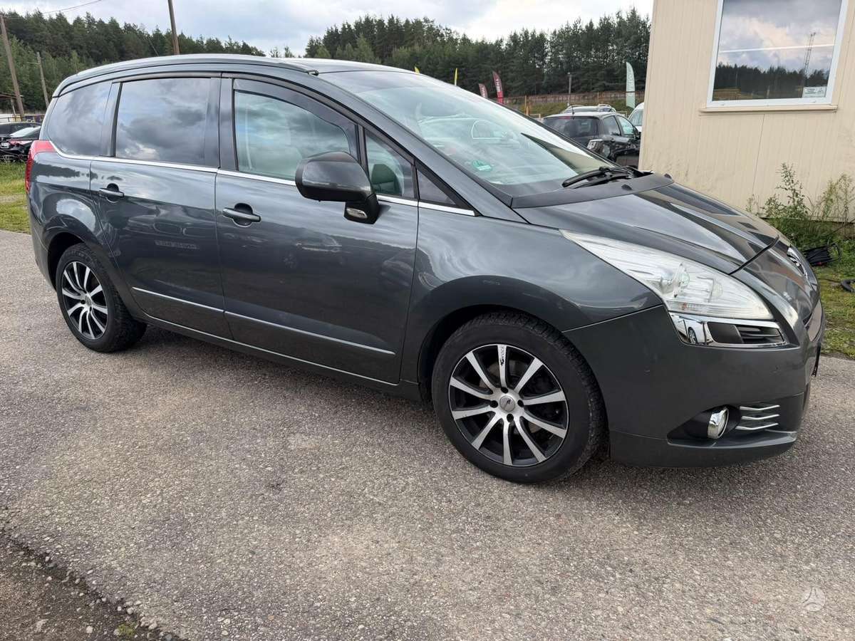 Peugeot 5008 - 1
