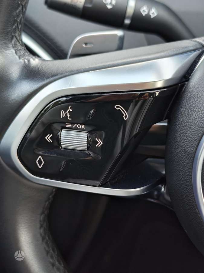 Jaguar XE, 2.0 l., Седан