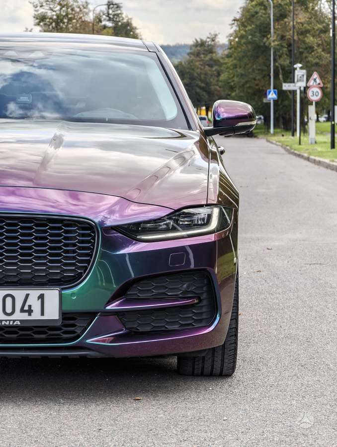 Jaguar XE, 2.0 l., Седан