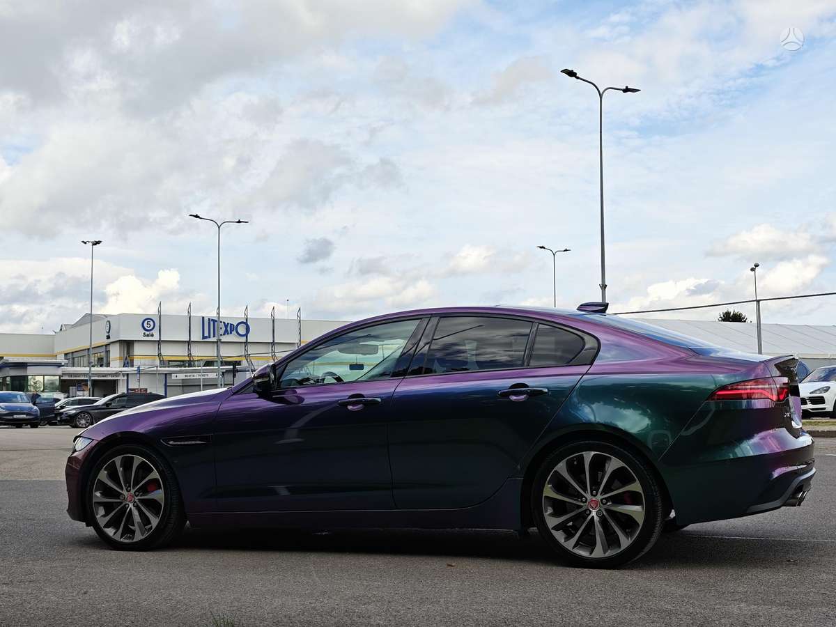 Jaguar XE, 2.0 l., Седан