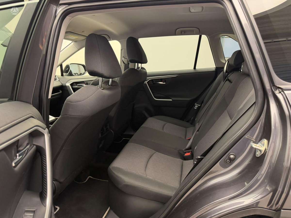 Toyota RAV4 - 12
