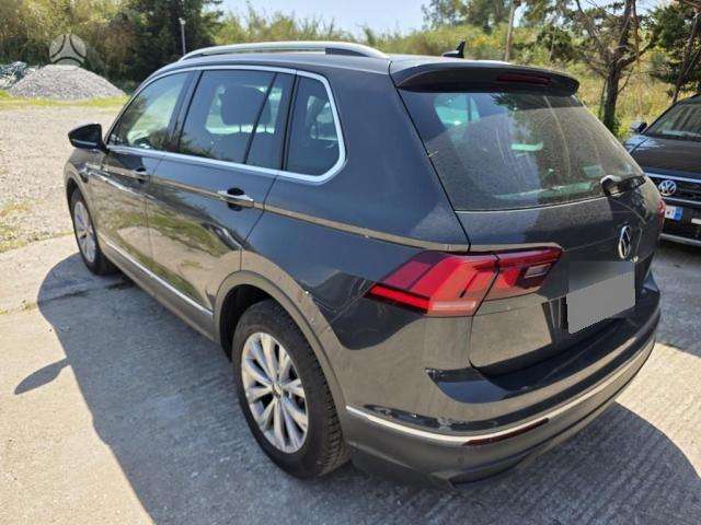 Volkswagen Tiguan - 4