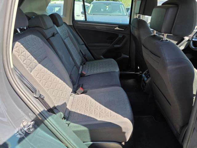 Volkswagen Tiguan - 9
