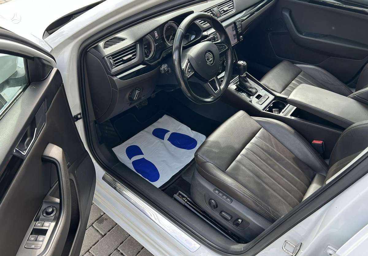 Škoda Superb - 12