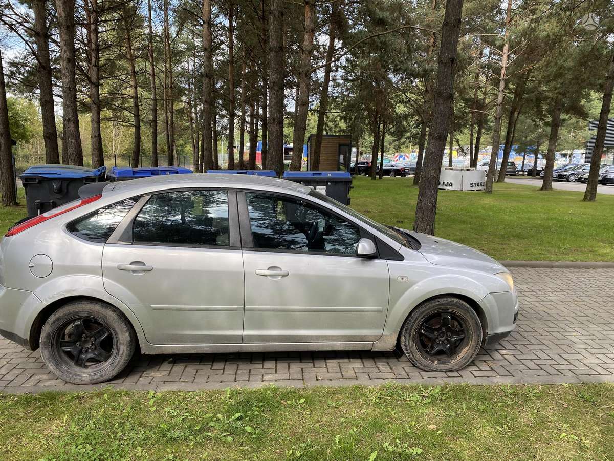 Ford Focus, 1.6 l., hatchback
