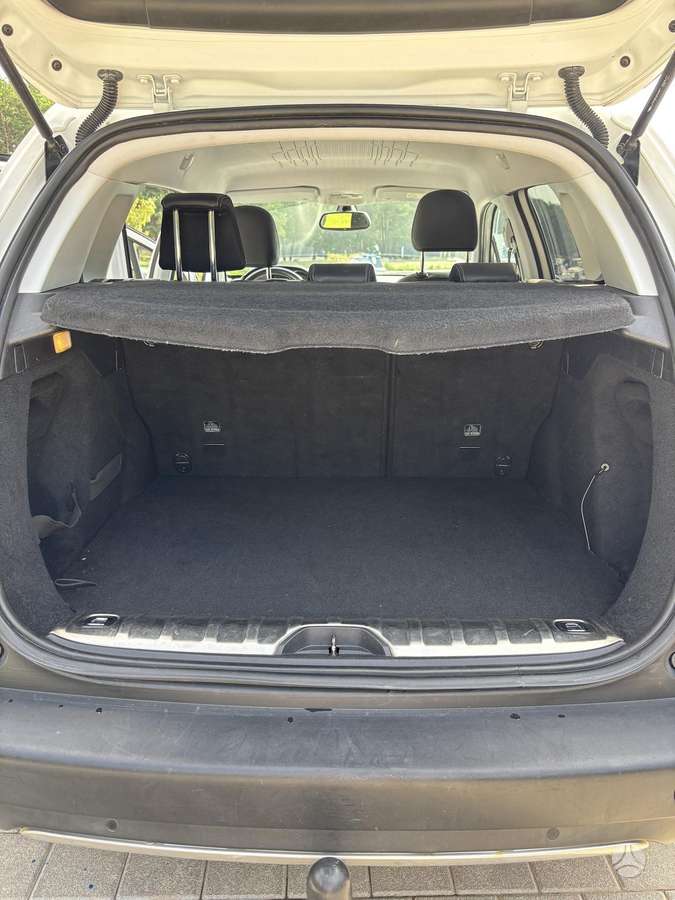 Peugeot 2008 - 11