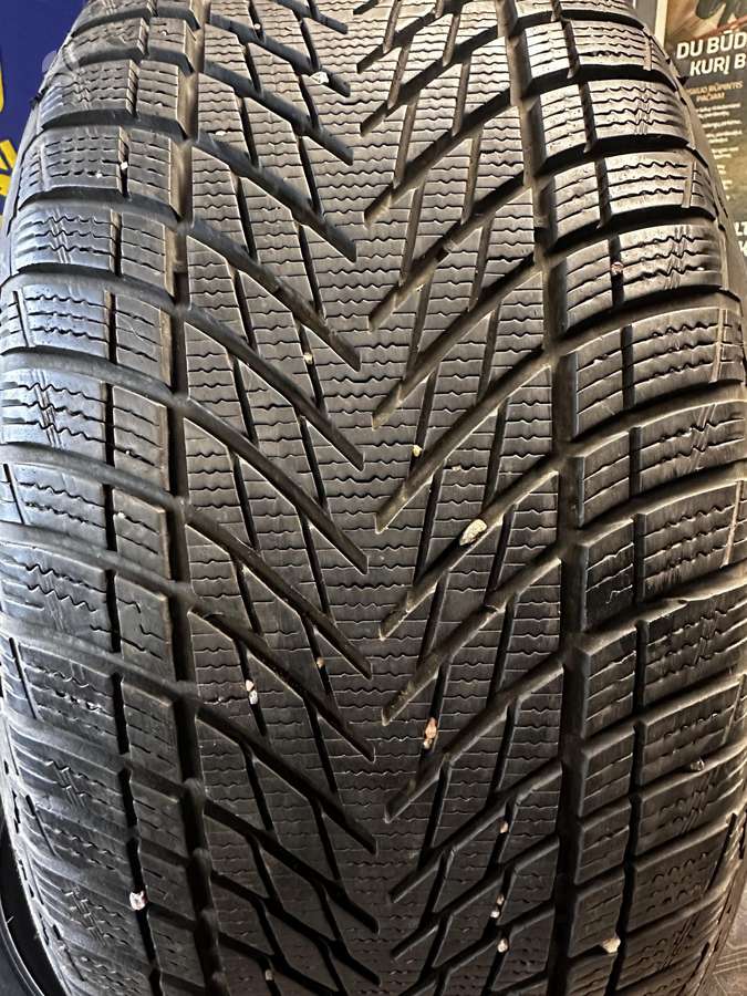 Goodyear, winter 245/45 R18