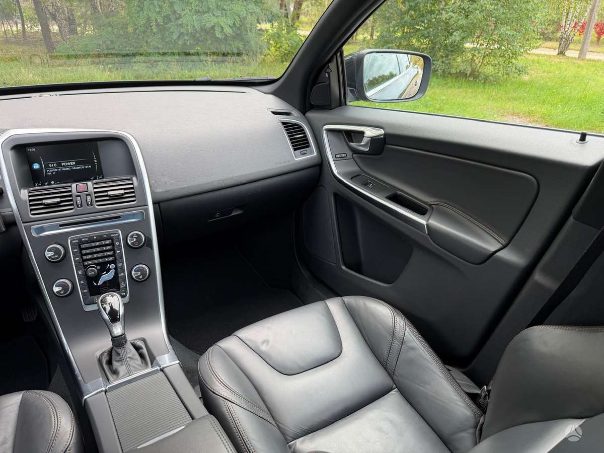 Volvo XC60 - 11