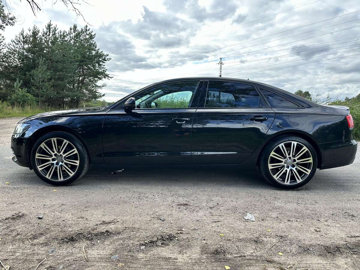 Audi A6, 3.0 l., Седан