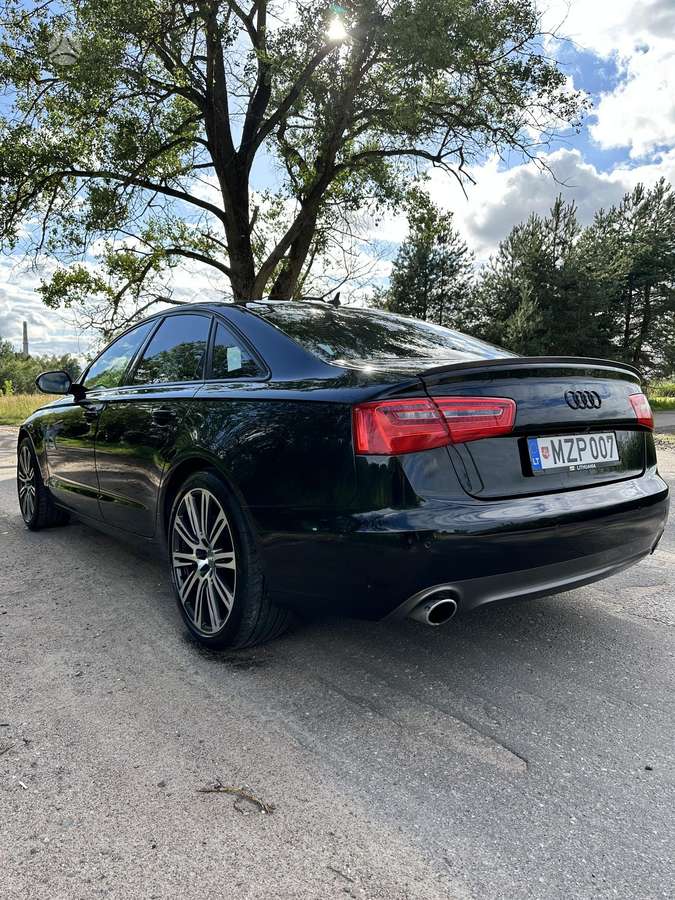 Audi A6, 3.0 l., Седан