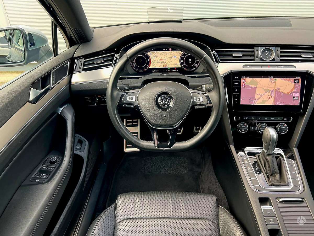 Volkswagen Passat Alltrack - 10