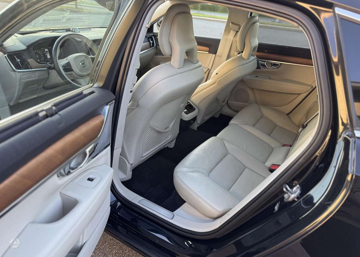 Volvo S90, 2.0 l., Седан