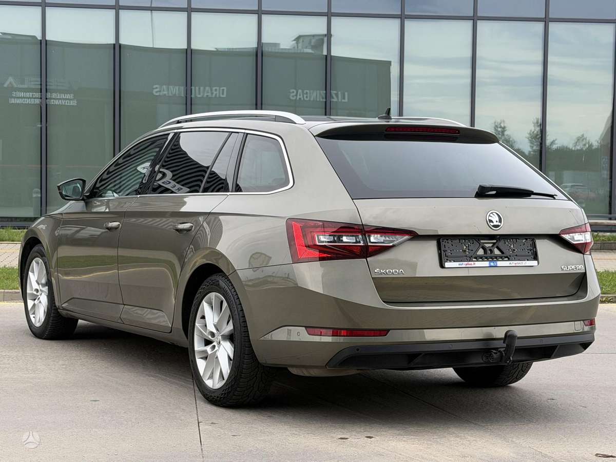 Skoda Superb, 1.8 l., wagon