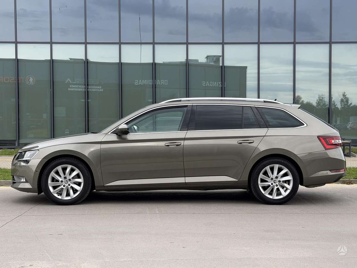 Škoda Superb - 8