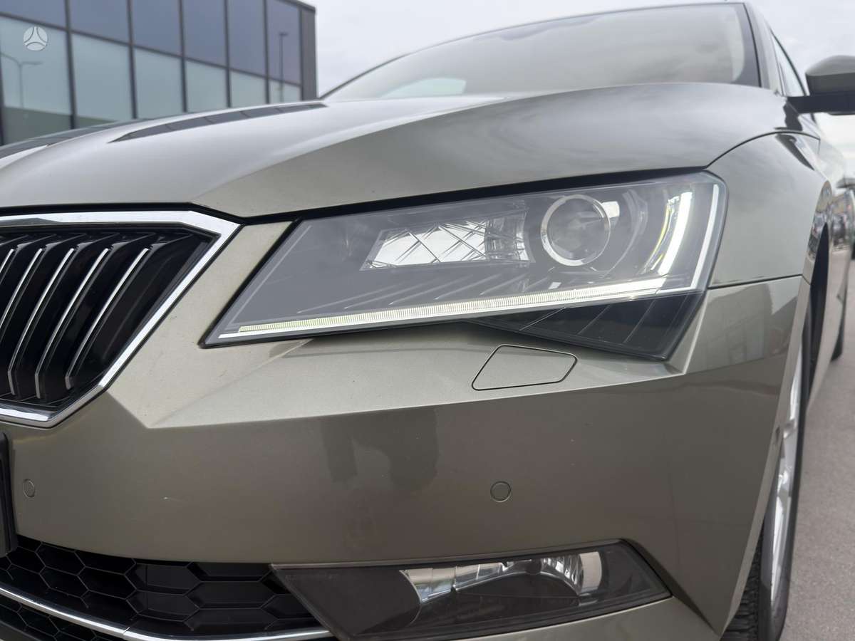 Skoda Superb, 1.8 l., Универсал