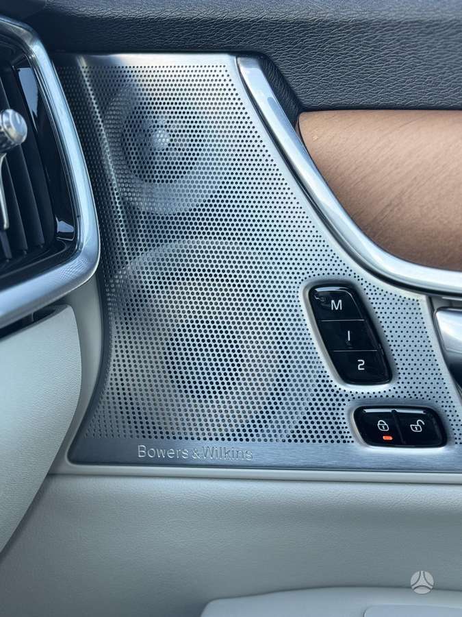 Volvo S90, 2.0 l., Седан