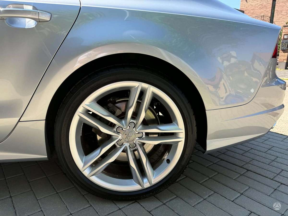 Audi A7, 3.0 l., hatchback