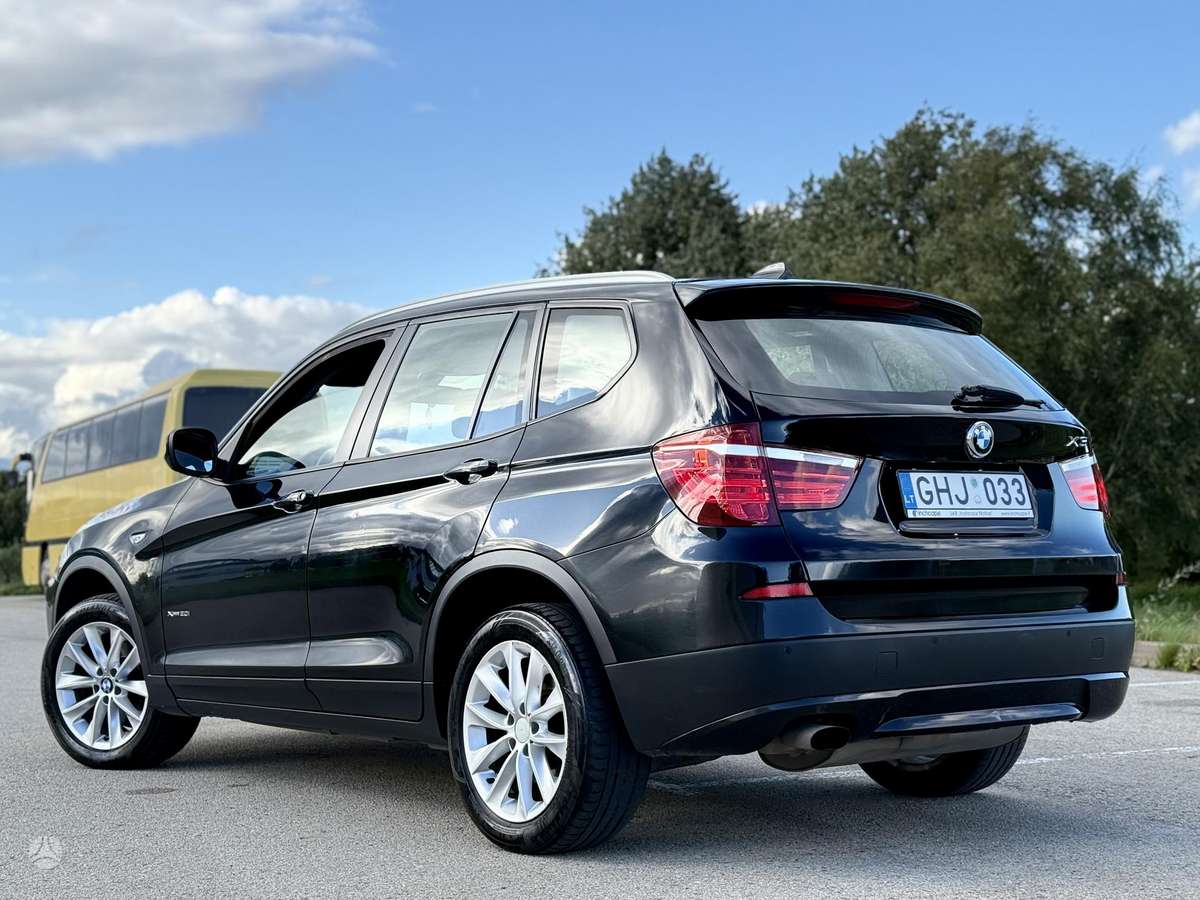 BMW X3, 2.0 l., off-road / crossover