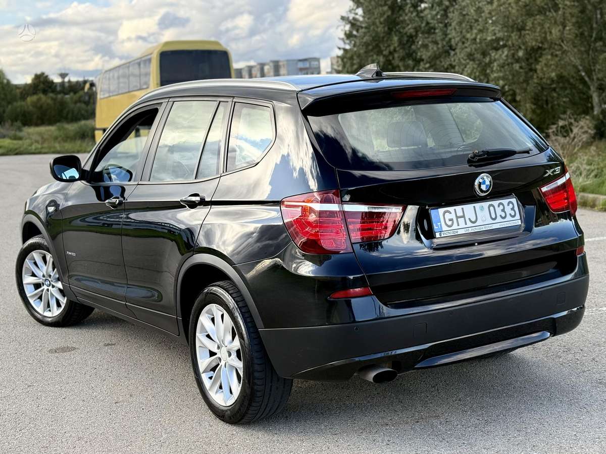 BMW X3, 2.0 l., off-road / crossover