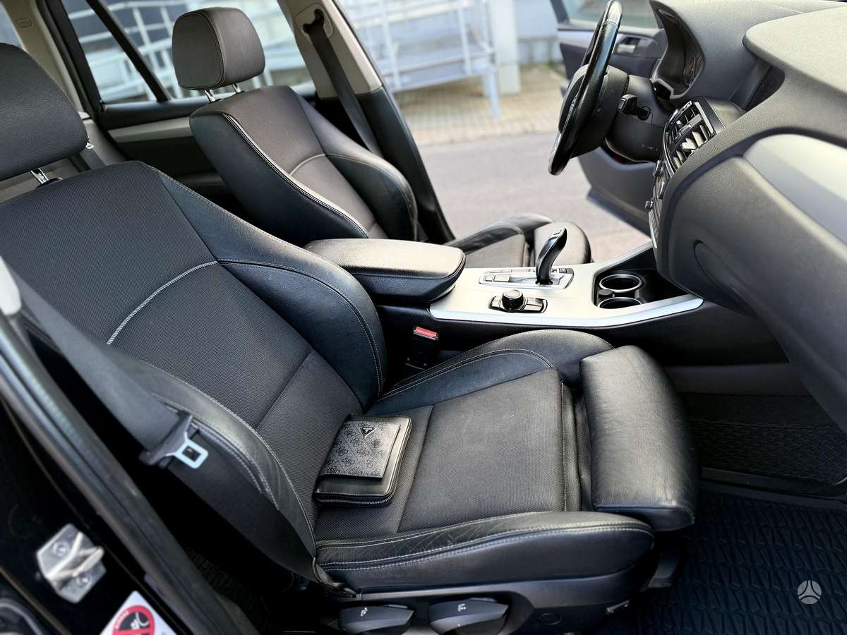 BMW X3, 2.0 l., off-road / crossover