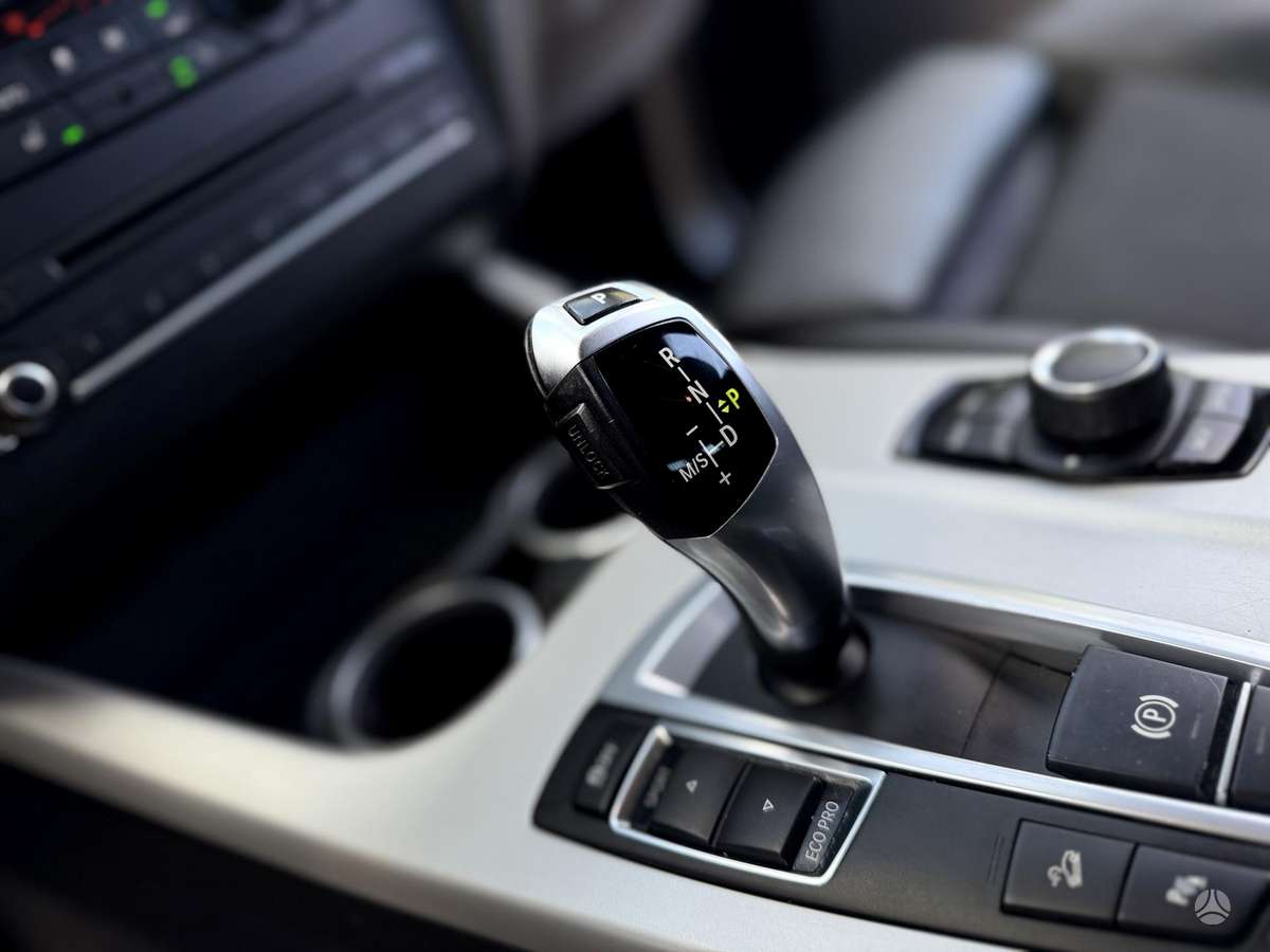BMW X3, 2.0 l., off-road / crossover